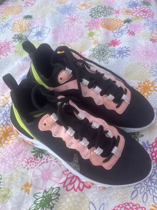 Zapatillas Nike React Negras y Rosas