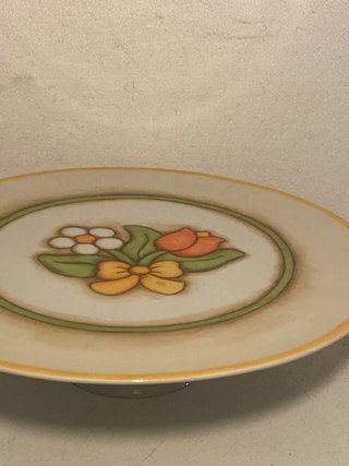 Alzatina Thun decorata con fiori