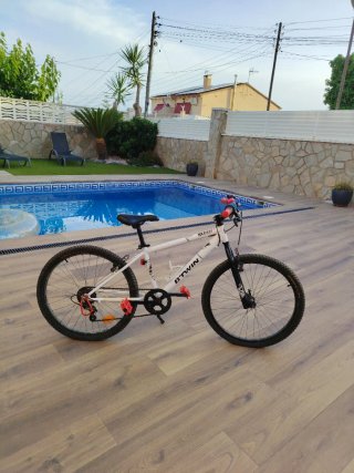 Bicicleta de Montaña Btwin Blanca