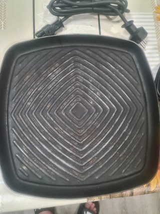 Plancha Eléctrica Tefal con Accesorios