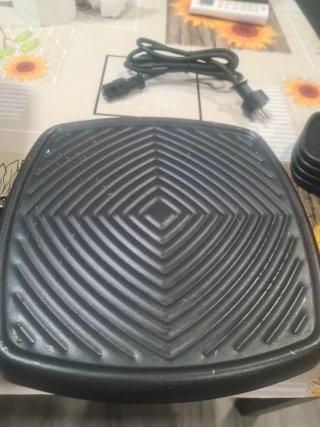 Plancha Eléctrica Tefal con Accesorios