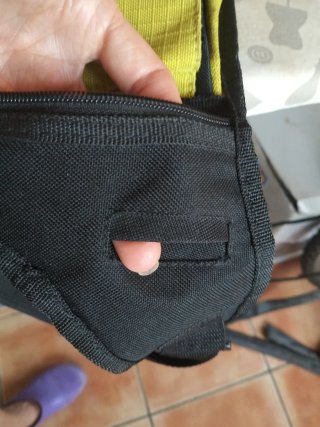 Bolso bandolera Negro y verde pistacho