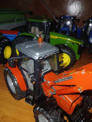 Massey Ferguson 894 1:32