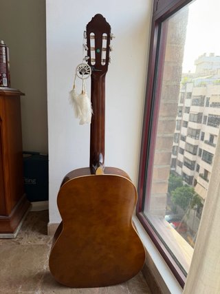 Guitarra Criolla con Afinador de pinza