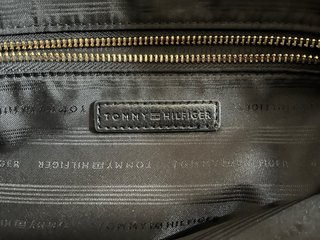 Bolso Tote Tommy Hilfiger Negro