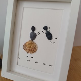 Cuadro artesanal Bailarina y niño Pebble Art
