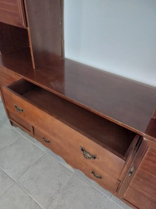 Mueble de salón de madera