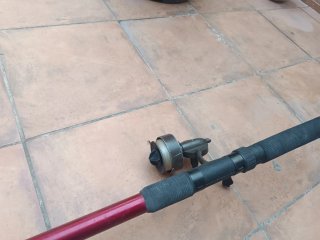 Caña de pescar con carrete