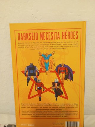 Odisea cósmica (Grandes Novelas Gráficas de DC)