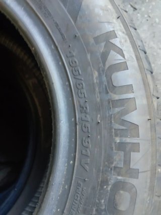Neumáticos 195/65 R15 91V marca kumo año 2024