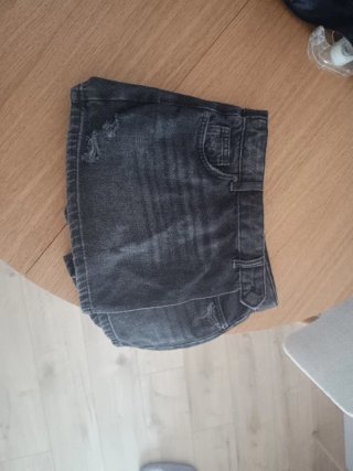 Falda pantalón corta negra