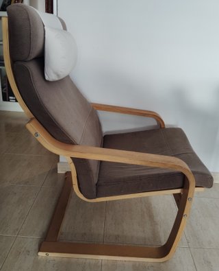 Sillón Poang Ikea cojín marrón desenfundable