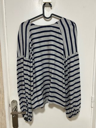 Blusa rayas manga larga Stradivarius