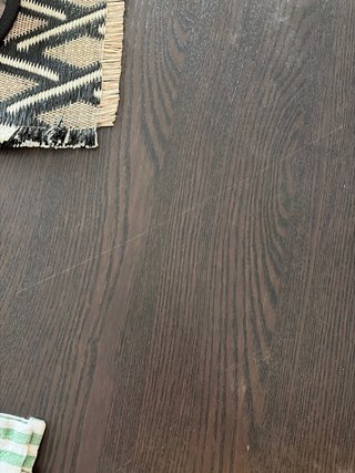 Mesa de comedor moderna