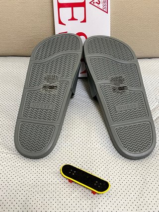 Ciabatte Guess Grigie Tg. 44