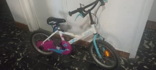 Bicicleta infantil niña BTWIN casi nueva