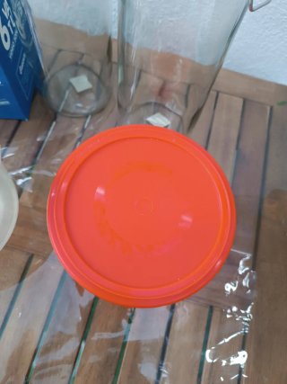 Lote cocina: 2 tarros cristal, 1 tupper, caja vaso