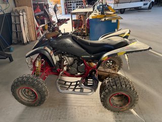 Quad suzuki ltz 400