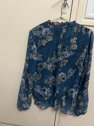 Blusa gasa vaporosa floral multicolor