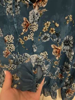 Blusa gasa vaporosa floral multicolor