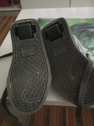 Zapatillas con ruedas talla 31