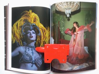 NUEBO Revista - Taylor Swift