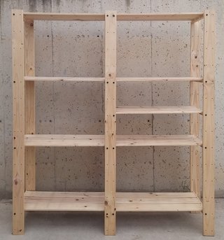 Estantería de madera