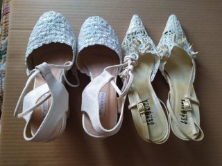 Zapatos de tacón Señorita dorados y blancos