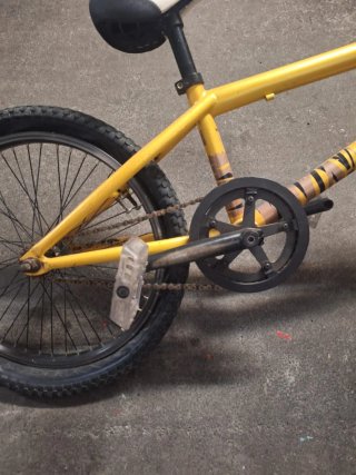 Bici BMX Amarilla