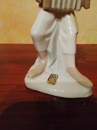 Lladró Payasito Tang con acordeón