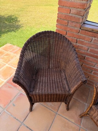 Conjunto de 2 sillas de mimbre