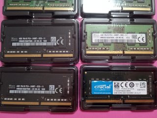 10 MEMORIE RAM 10x4GB = 40GB DDR4 2.400MHz PORTAT