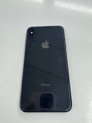 iPhone XS Max Nero con custodia