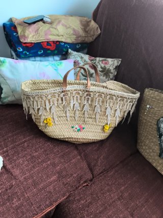 Bolso de mimbre redondo