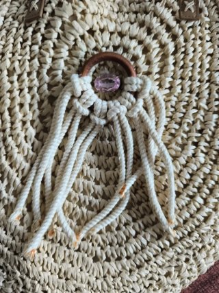 Bolso de mimbre redondo