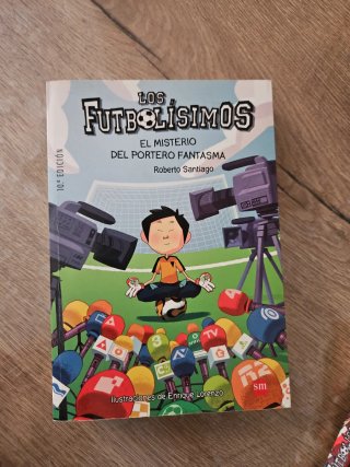 Los Futbolísimos. El misterio de los árbitros d...