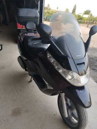 Piaggio 125 Scooter