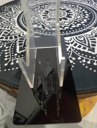 Soporte acrílico para mandos consola y cascos