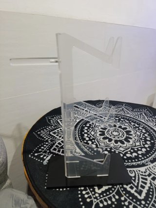 Soporte acrílico para mandos consola y cascos
