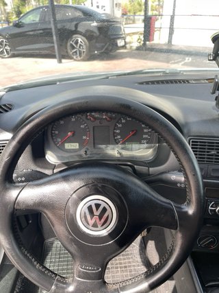 Volkswagen Golf 2000