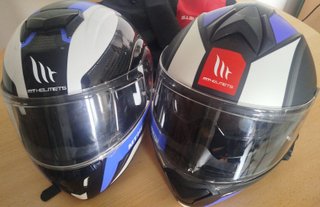 2 Cascos Modulares MT con intercomunicadores