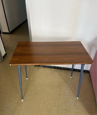 Escritorio madera y metal