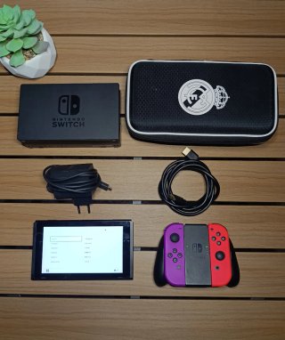 Nintendo Switch con Accesorios