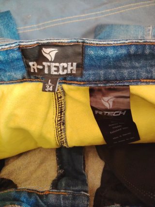 Pantalón vaquero moto