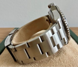 Rolex Submariner Date 16610LV Flat Four