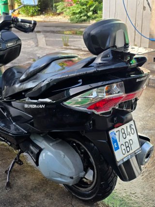 Cambio por 125 o vendo Suzuki Burgman 400