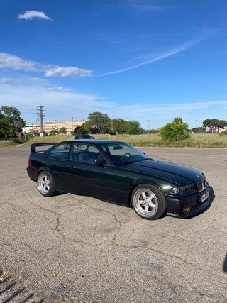BMW 318is coupé