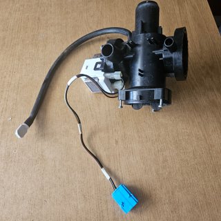 Placa electrónica y bomba de agua lavadora LG