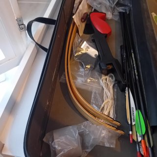Arco recurvo olimpico da competizione. Set completo