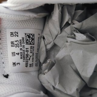 Puma sneakers bianche e nere taglia 35.5 nuove